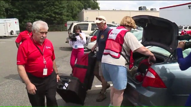Couple Skips Vacation to Join Red Cross Flood Relief