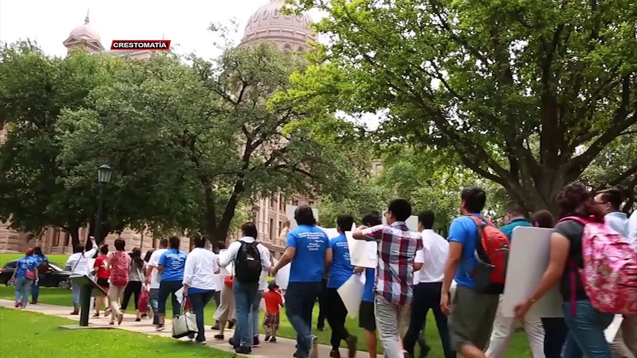 LA INCERTIDUMBRE SOBRE SU FUTURO INMEDIATO GOLPEA A CERCA DE 800,000 JOVENES PROTEGIDOS POR DACA