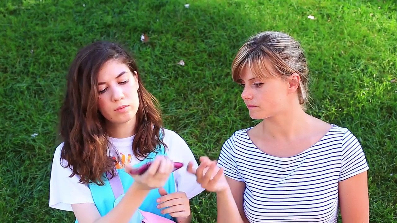 15 пранков над друзьями для школы