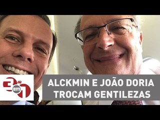 Geraldo Alckmin e João Doria trocam gentilezas durante evento nos EUA