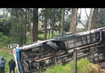 18 heridos por accidente de bus en Tambillo, provincia de Pichincha
