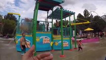 La famille pour amusement amusement intérieur enfants parc balade faire glisser vidéo eau Fallsview waterpark adve