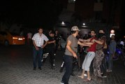Adana'da Mahalleli ve Suriyeliler Arasında Çıkan Sopalı Bıçaklı Kavgaya Özel Harekat Müdahale Etti