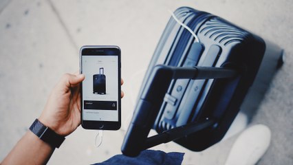 Never freak about losing your luggage again with this GPS tracking travel set