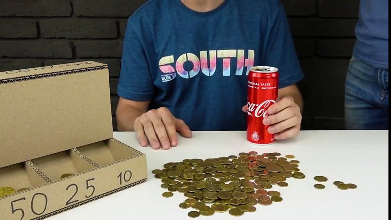 DIY Automatic Coin Sorting Machine from Cardboard v2.0_HIGH