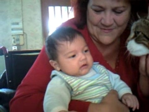 Premier fou-rire de Kelyan - 2 mois