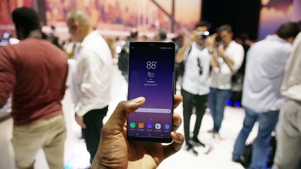 2017 vs Smartphone Bezels!