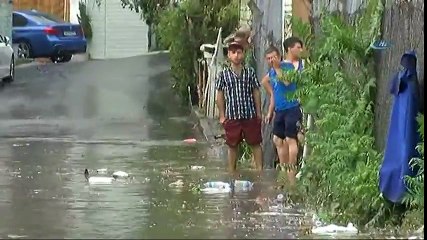 Araçlar Suda Mahsur Kaldı