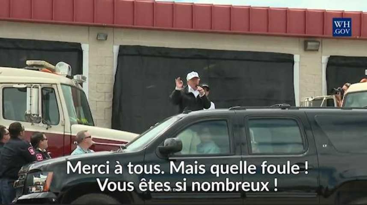 Tempête Harvey: en déplacement au Texas, Donald Trump n'a pas déçu ses détracteurs