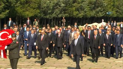 Devlet Erkanı Anıtkabir'de