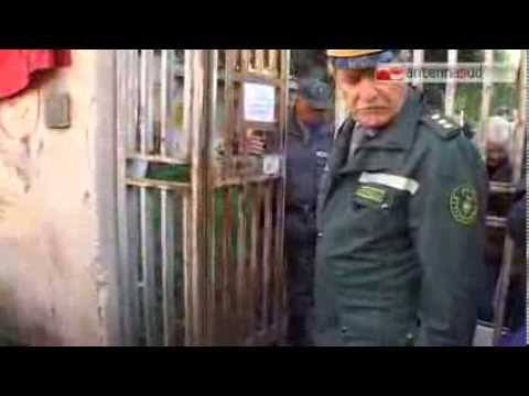 TG 16.01.14 Murato l'ingresso di Villa Roth, Schittulli querela il sindaco Emiliano