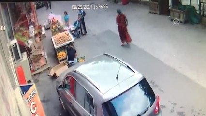 Marketten Hırsızlık Güvenlik Kamerasında