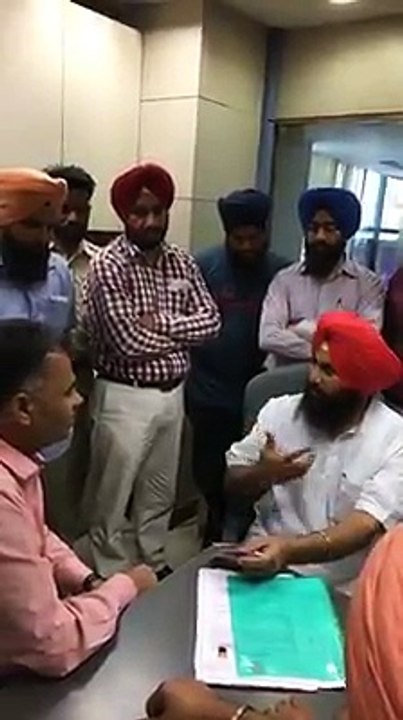 Simranjeet Singh Sting Oppression On Passport Office