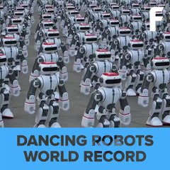 1069 dancing Robots beat World Record