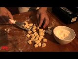 Aprenda a fazer um tradicional nhoque de batata