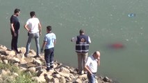 Dicle Nehri'nde Erkek Cesedi Bulundu