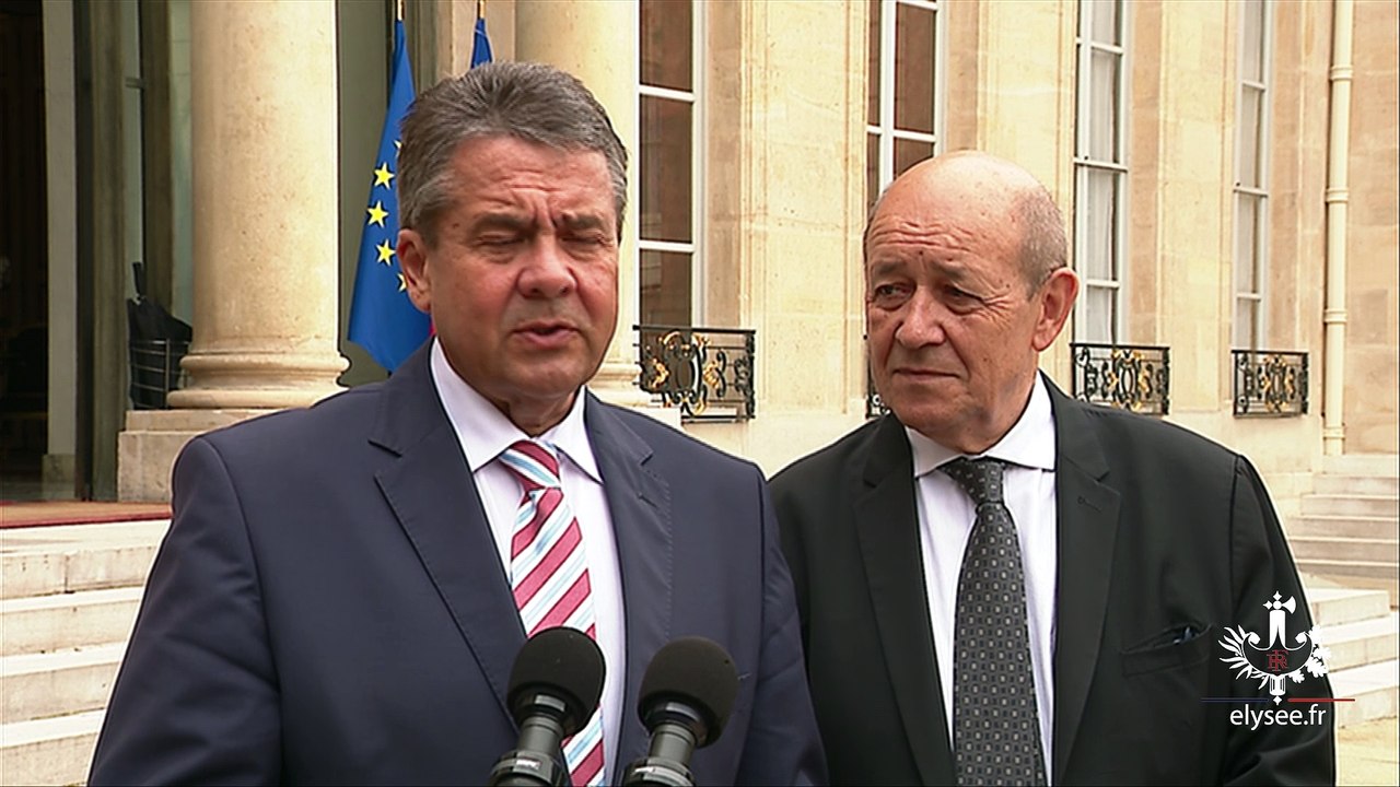 Point presse de Sigmar Gabriel, vice-chancelier de la république fédérale d'Allemagne, à l'issue du conseil des ministres