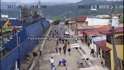 Costa Rica : des hooligans attaquent un supporter adverse en marge d'un match !
