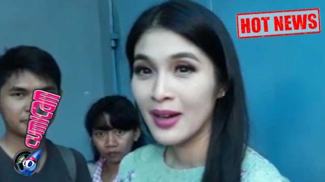 Hot News! Gokil, Bobot Tubuh Calon Bayi Sandra Dewi Besar Banget - Cumicam 30 Agustus 2017
