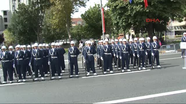 Vatan Caddesi'nde 'Buruk Yürüyüş'