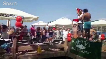 Tatilciler Ata'sını unutmadı