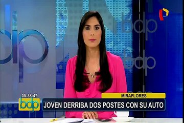 Miraflores: auto derriba dos postes en circuito de playas