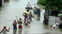 India's Mumbai paralysed by deadly floods