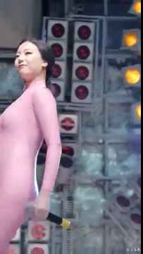 [직캠 레전드] 타이즈 입고 쩍벌♥ 식스밤(SixBomb) 소아(SOA) Step to me / SEXY KPOP FANCAM