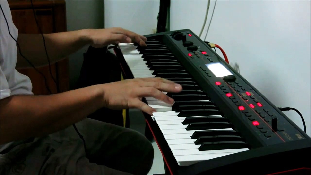 Korg Kross 61 Keys Demonstration - 4 Chords Songs - RHCP, Maroon 5, Frozen, Etc