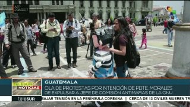 Guatemaltecos exigen la renuncia del presidente Jimmy Morales