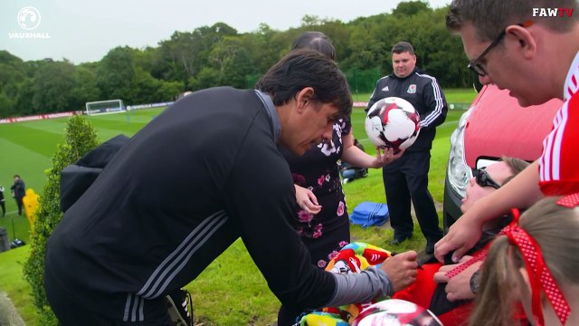 ARE YOU ACTUALLY GARETH BALE? Check out what happens when Wales are training!