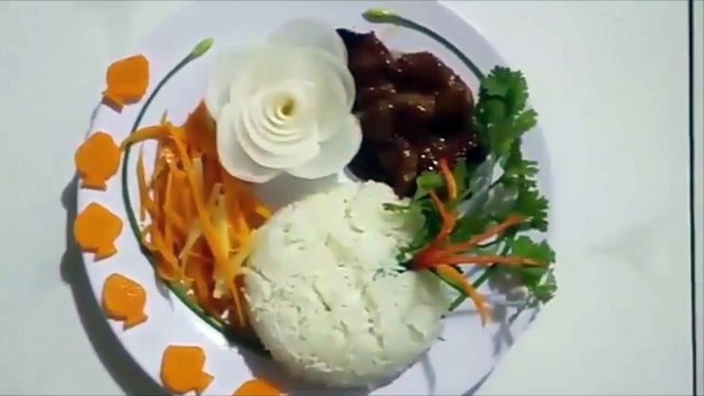 Thịt đùi rim nước dừa - Học Nấu Ăn