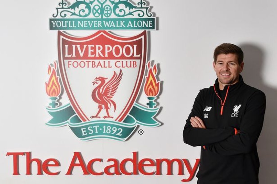 Steven Gerrard Training LFC Academy