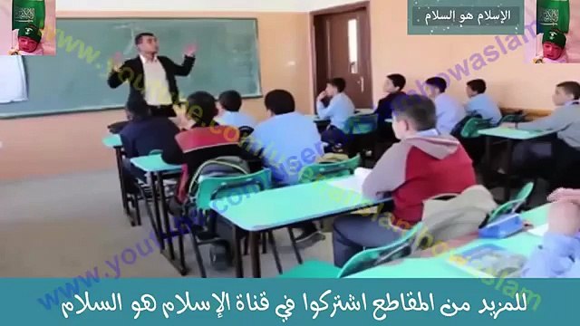 الطالب الفقير الذي ركع امامه المعلم وقبله لعظيم تضحيته قمة الروعة (2)