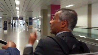Golpista: Senador Romário é escrachado pelo povo
