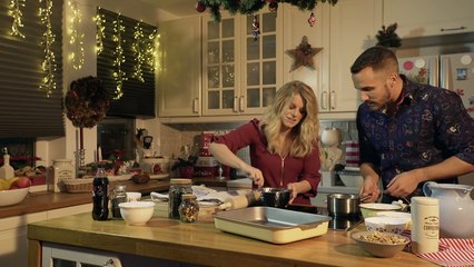 KARÁCSONYI BEJGLI SÜTÉS ft. Sass Dani ● FollowAnna