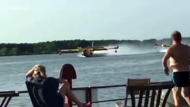 Avión Canadair estalla un mástil al despegar