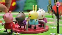 Cerdo Niños para Peppa Pig Peppa de Rusia en pelea de dibujos animados