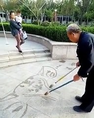 Best Artist Ever Who Can Draw With Two Hands Simultaneously