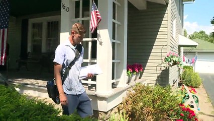 Alert Mailman Saves Elderly Woman`s Life