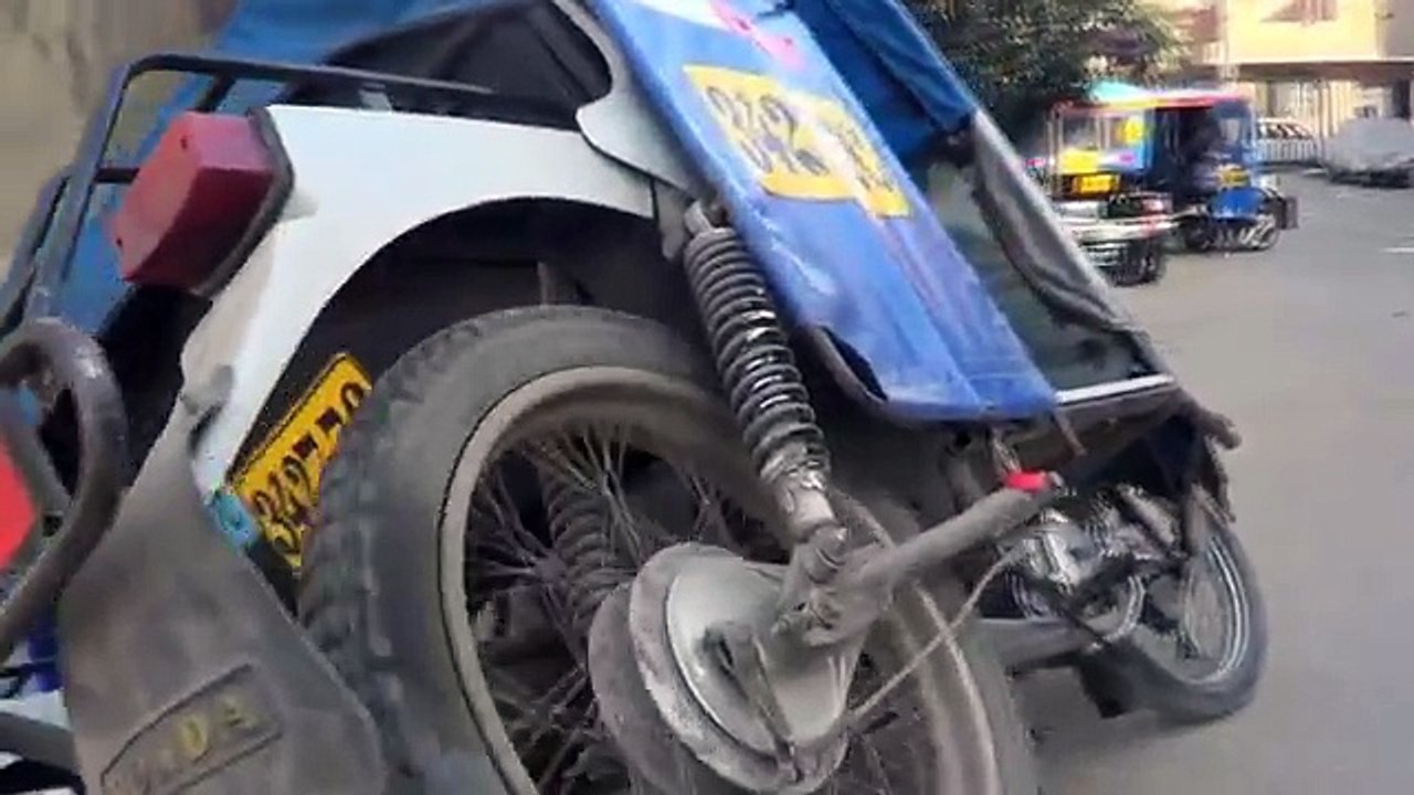 chismosos ayudando.....  - D° aMiGoS