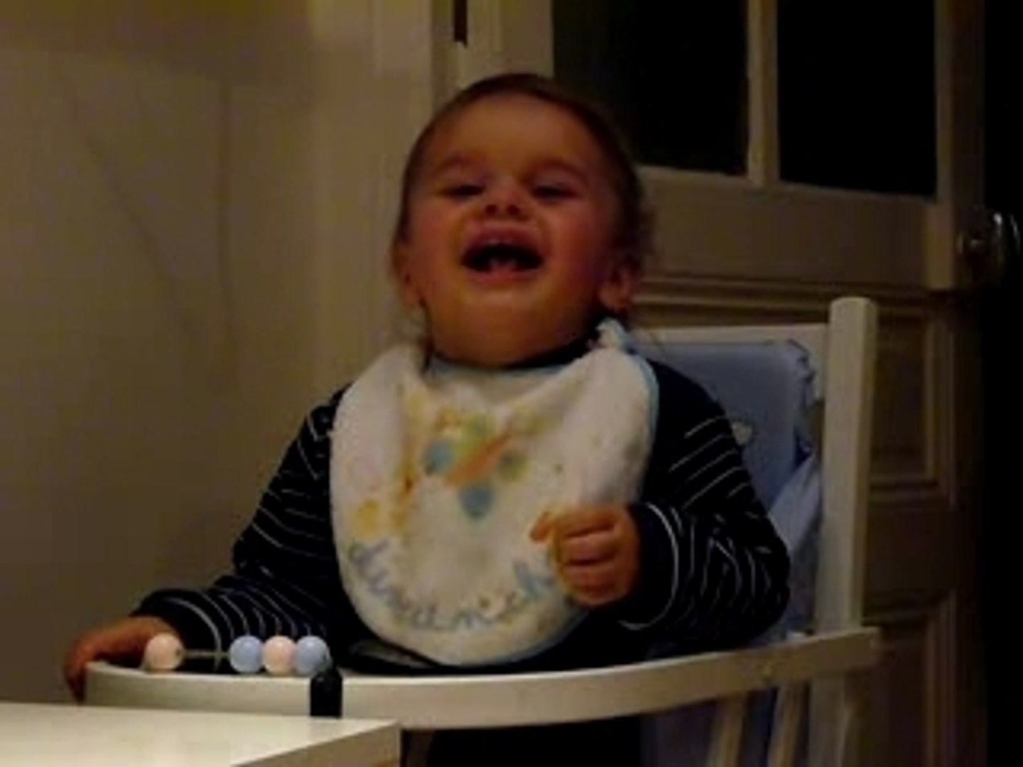 Fou Rire Communicatif Video Dailymotion
