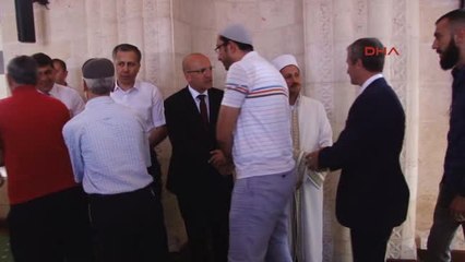 Gaziantep Başbakan Yardımcısı Şimşek, Gaziantep'te Bayram Namazı Kıldı