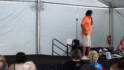 Robert Keefer sings 'Kentucky Rain' Elvis Week 2017