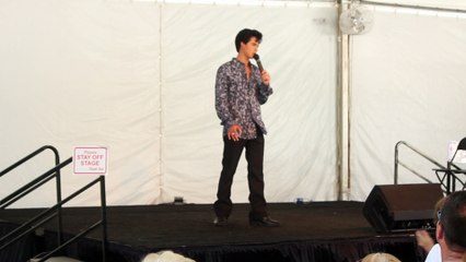 Riley Jenkins sing 'Viva Las Vegas' Elvis Week 2017