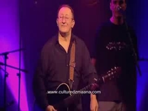 Idir hommage aux femmes