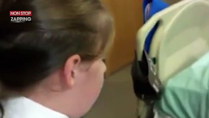 Elle chante pour sa maman malade en phase terminale, les images déchirantes (vidéo)