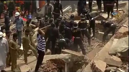 Mumbai)- Hindistan'da Bina Çöktü: 3 Ölü