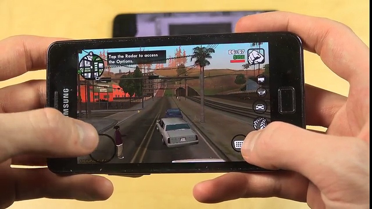 GTA San Andreas Samsung Galaxy S8 vs. Samsung Galaxy S2 Gameplay Review