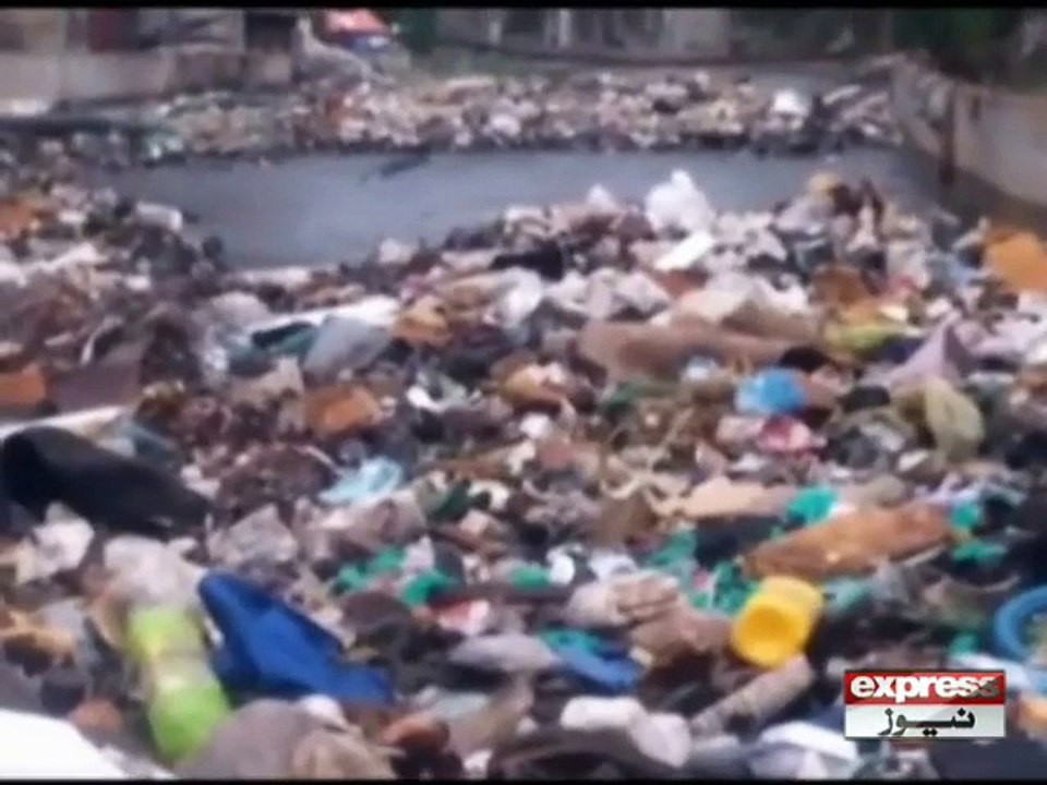 RAIN IN KARACHI (PKG)